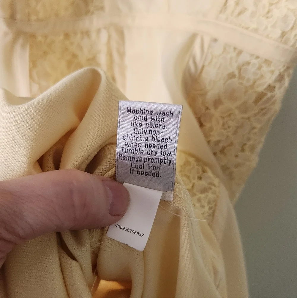 Lauren Conrad Pale Yellow Lace Spaghetti Strap Dress Sz 8 - Picture 4 of 5
